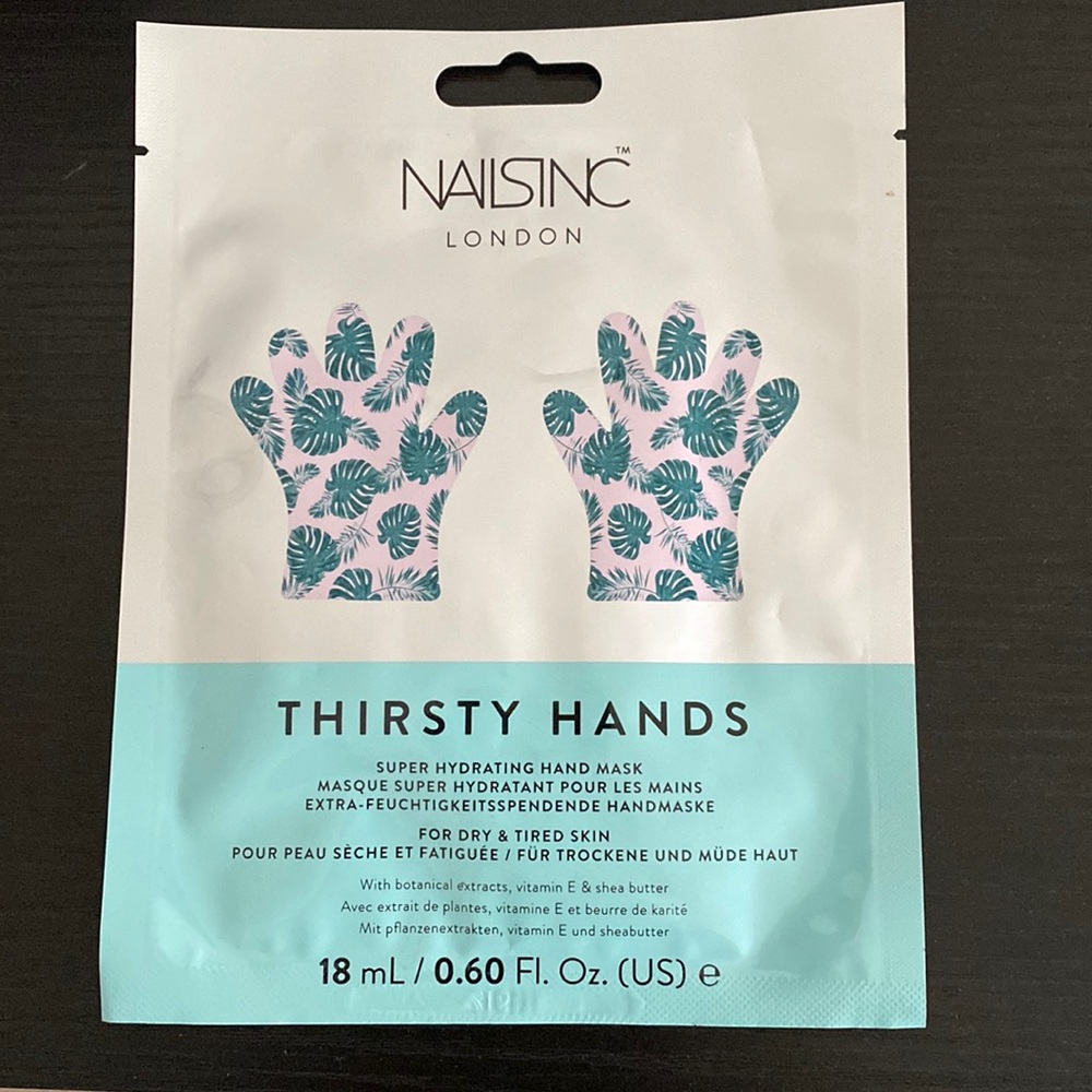 New In Package Hydrating Hand Mask Gloves